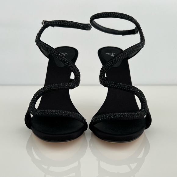 GIUSEPPE ZANOTTI BLACK SATIN CRYSTAL STUNNING SANDALS SIZE IT 37.5 / US 7.5 NEW! - Picture 14 of 17